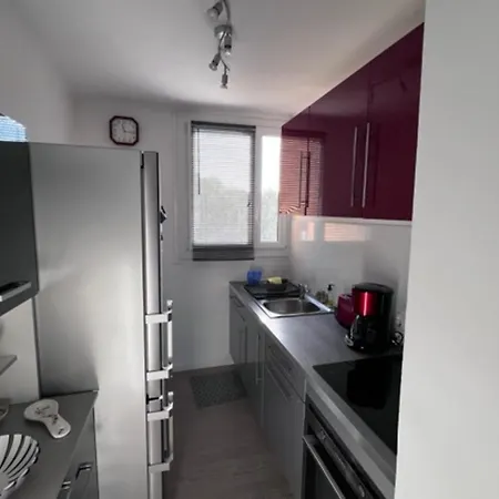 Апартаменты Close To The Town Center And The