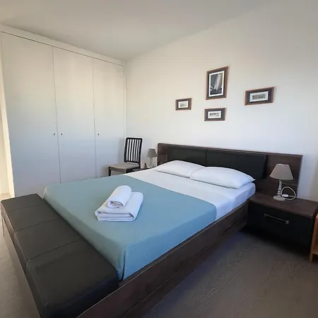Close To The Town Center And The Saint-Raphael (Var)