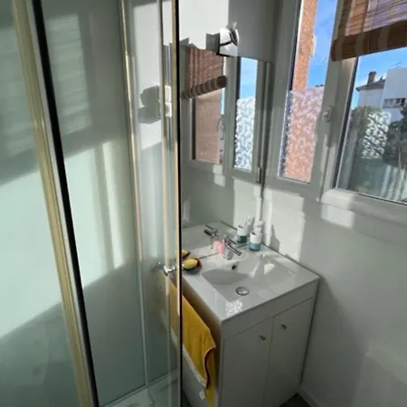 Close To The Town Center And The Апартаменты