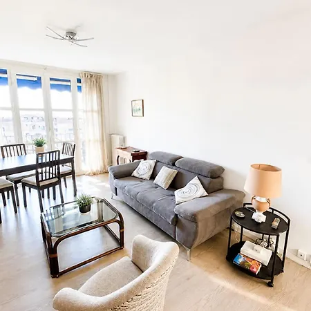 Close To The Town Center And The * Saint-Raphael (Var)