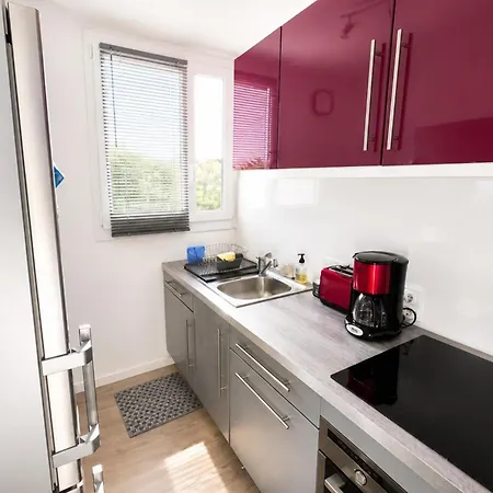 Close To The Town Center And The Saint-Raphael (Var)